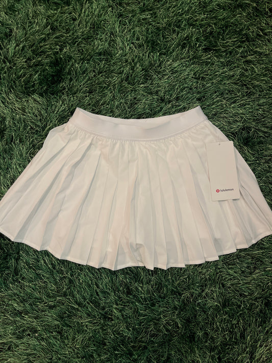 lululemon white womans skirt